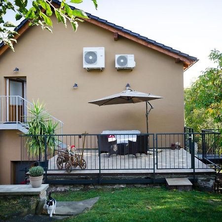 Apartmany U Kotacku Veverske Kninice Exterior foto
