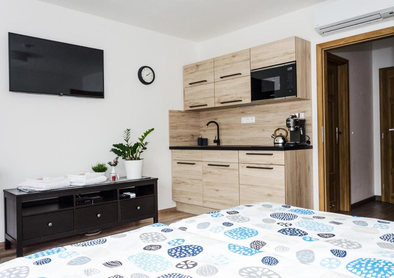 Apartmany U Kotacku Veverske Kninice Exterior foto