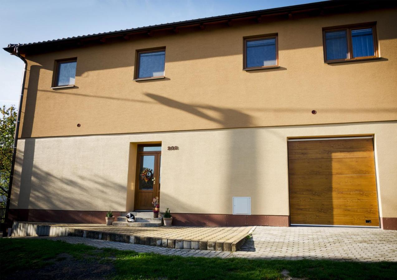 Apartmany U Kotacku Veverske Kninice Exterior foto